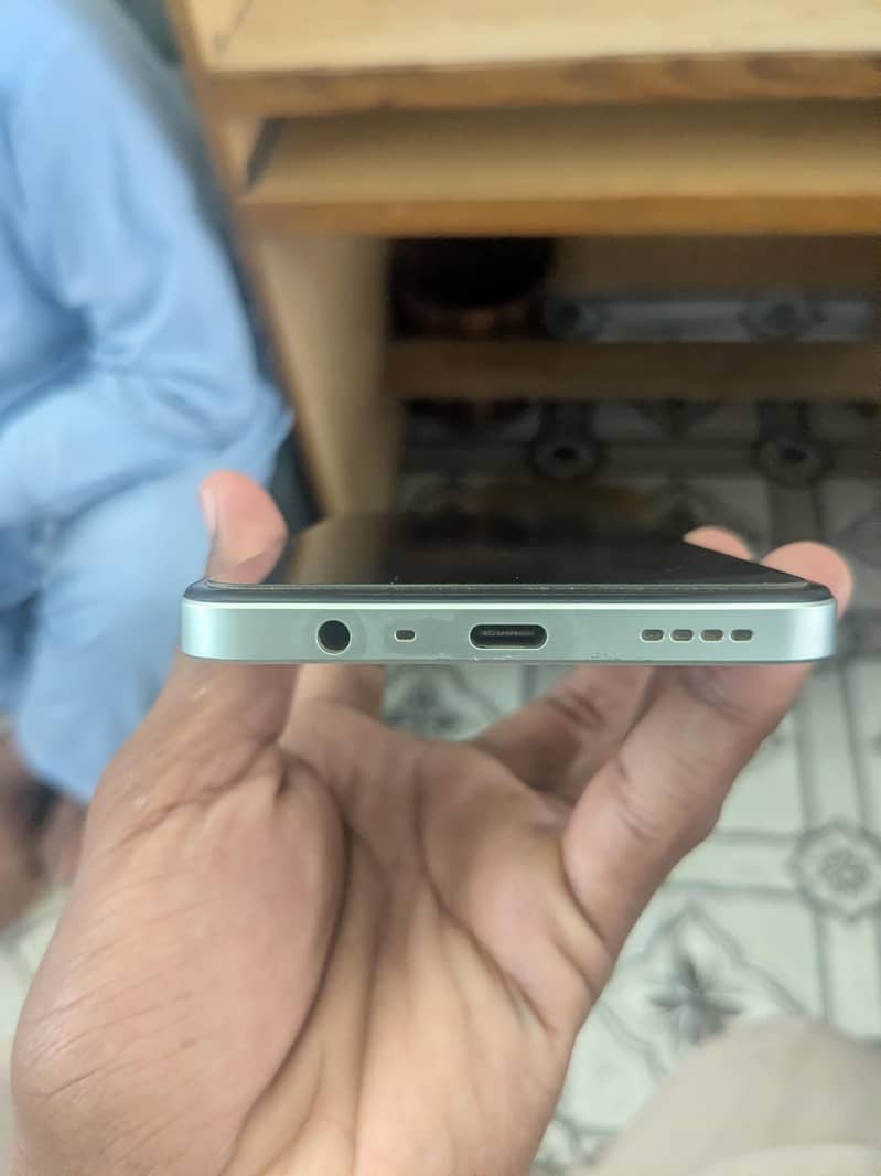 Realme Note 60x 8
