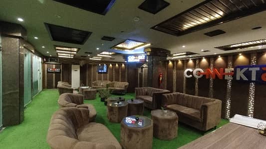 FURNISHED PRIVATE OFFICE SPACES? WITH MULTIPLE FACILTIES &SIZES???