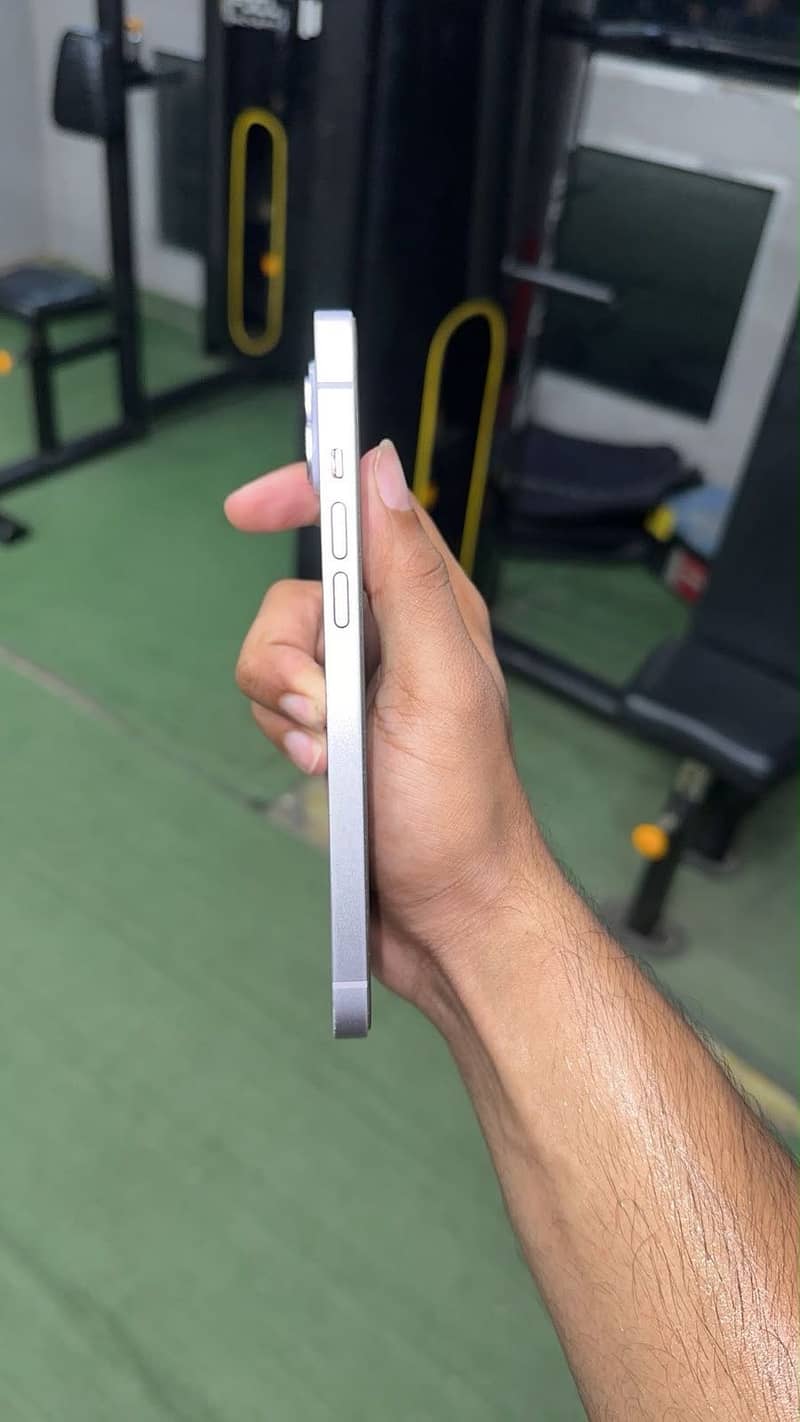 Apple iPhone 14 plus 1