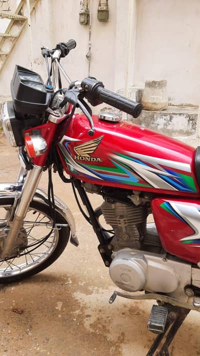 CG HONDA 125 LIKE NEW