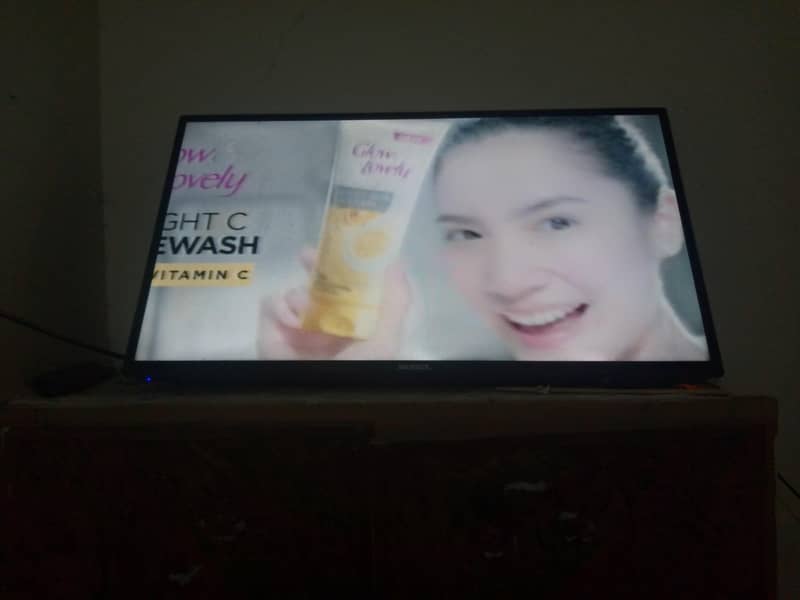 LED TV 4