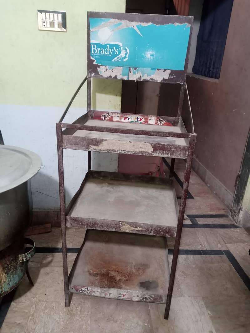 bread stand 0