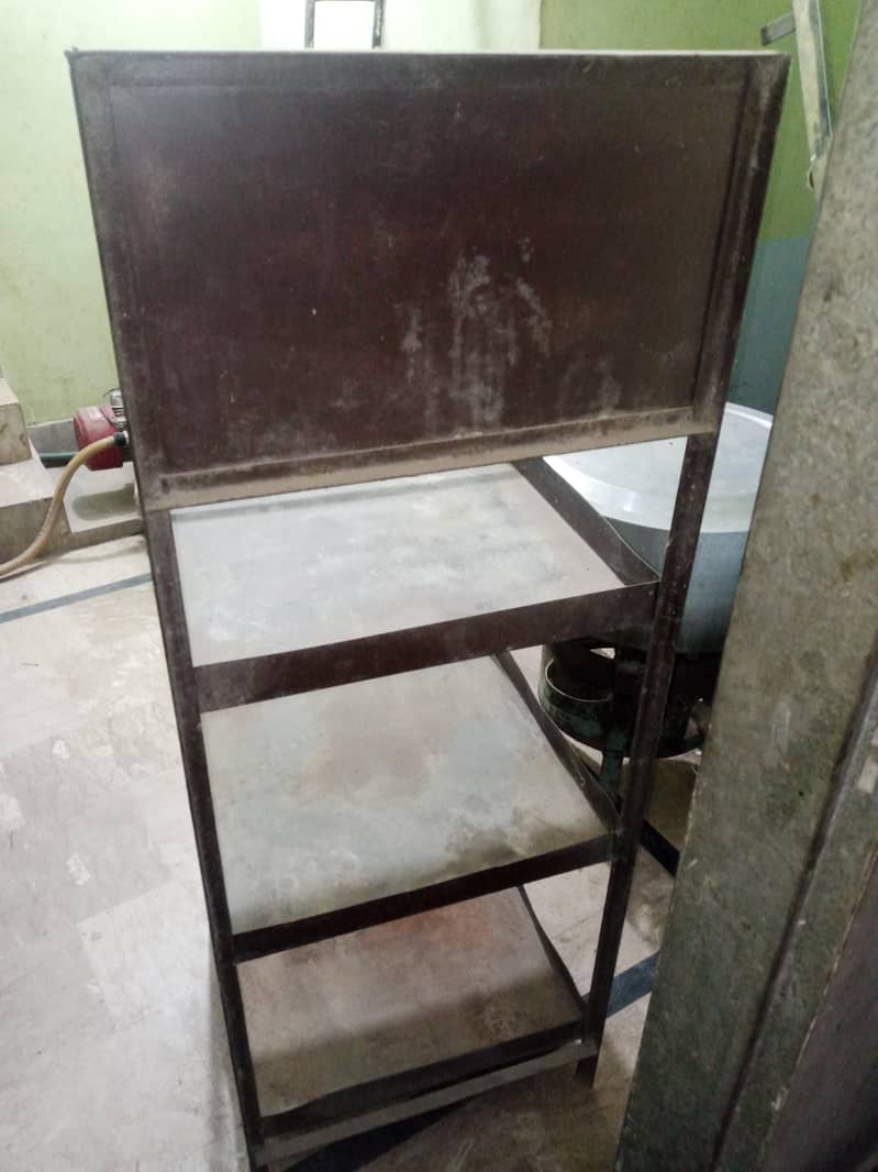 bread stand 2