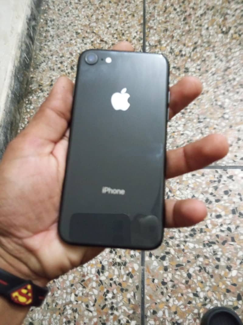 Apple iPhone 8 0