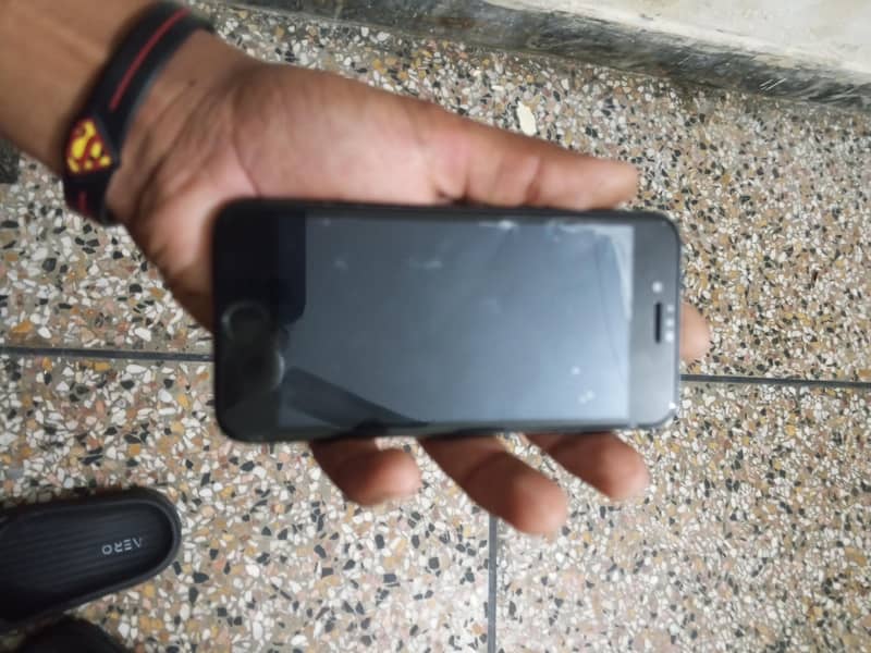 Apple iPhone 8 1