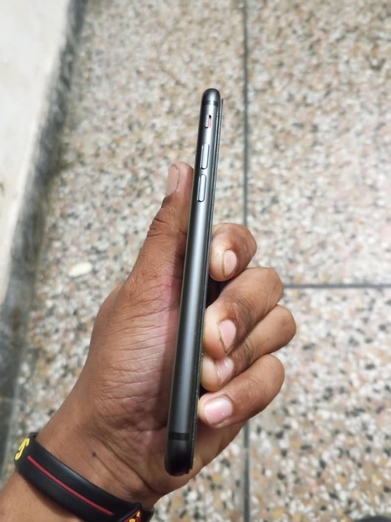 Apple iPhone 8 2