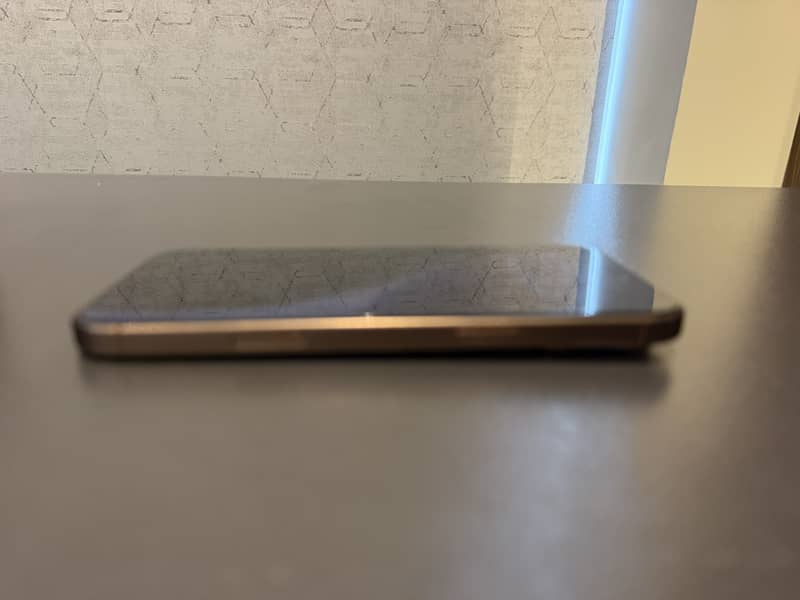 Apple iPhone 16 Pro Max 5