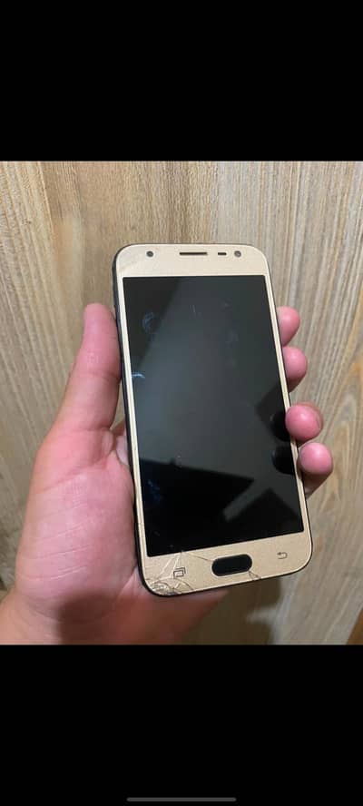 Samsung  J3 32gb only mobile glass break 03346589202