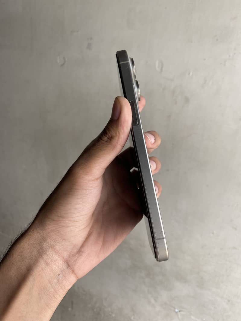 Apple iPhone 15 Pro 5