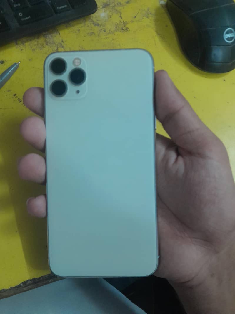 Apple iPhone 11 Pro Max 0