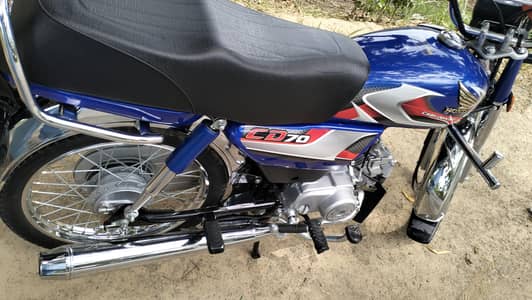 Honda CD 70 Blue 23.05. 26 purchase number ni lga what's ap call sms