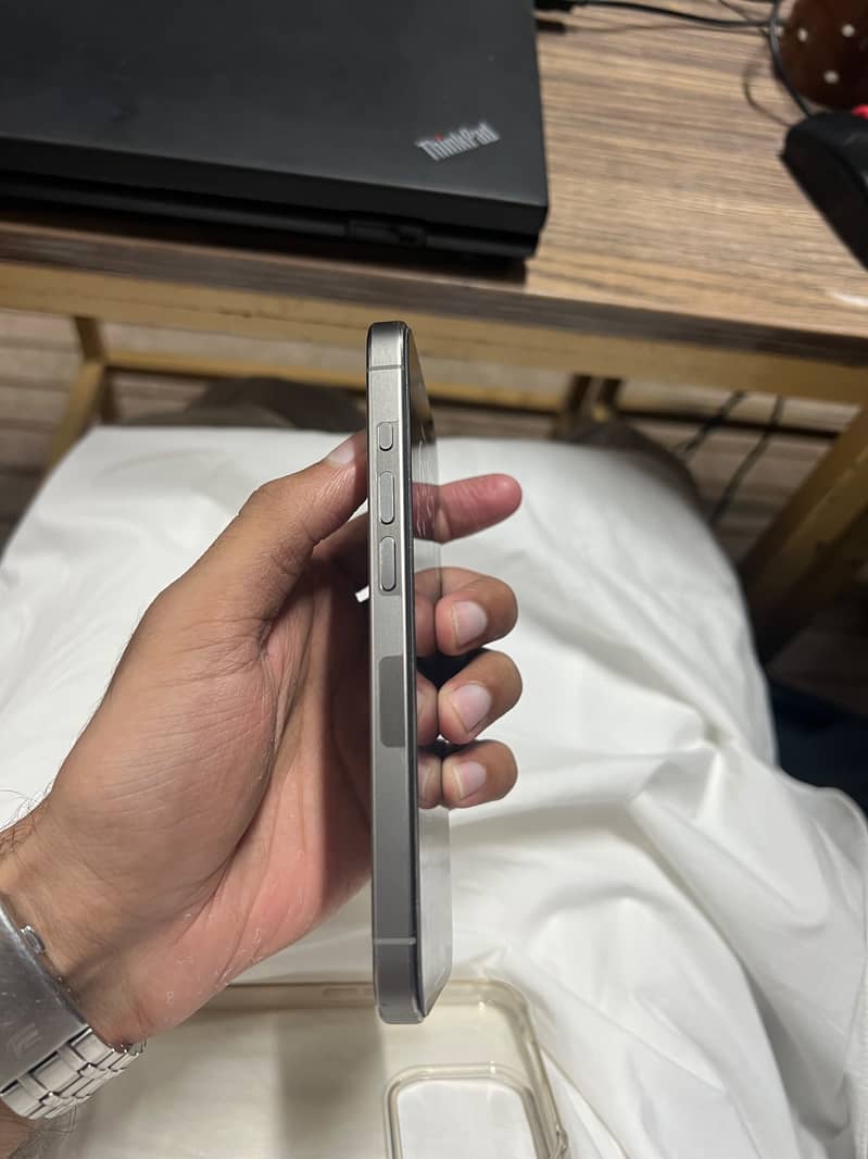 Apple iPhone 15 Pro 5