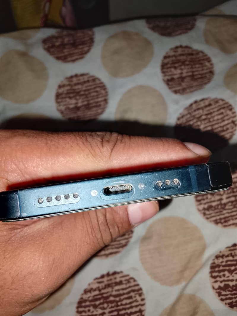 Apple iPhone 14 5