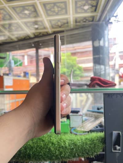 Infinix Smart 9 4+4 / 128 Total geniune