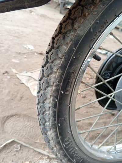 Rear tyre 70 cc like new condition
