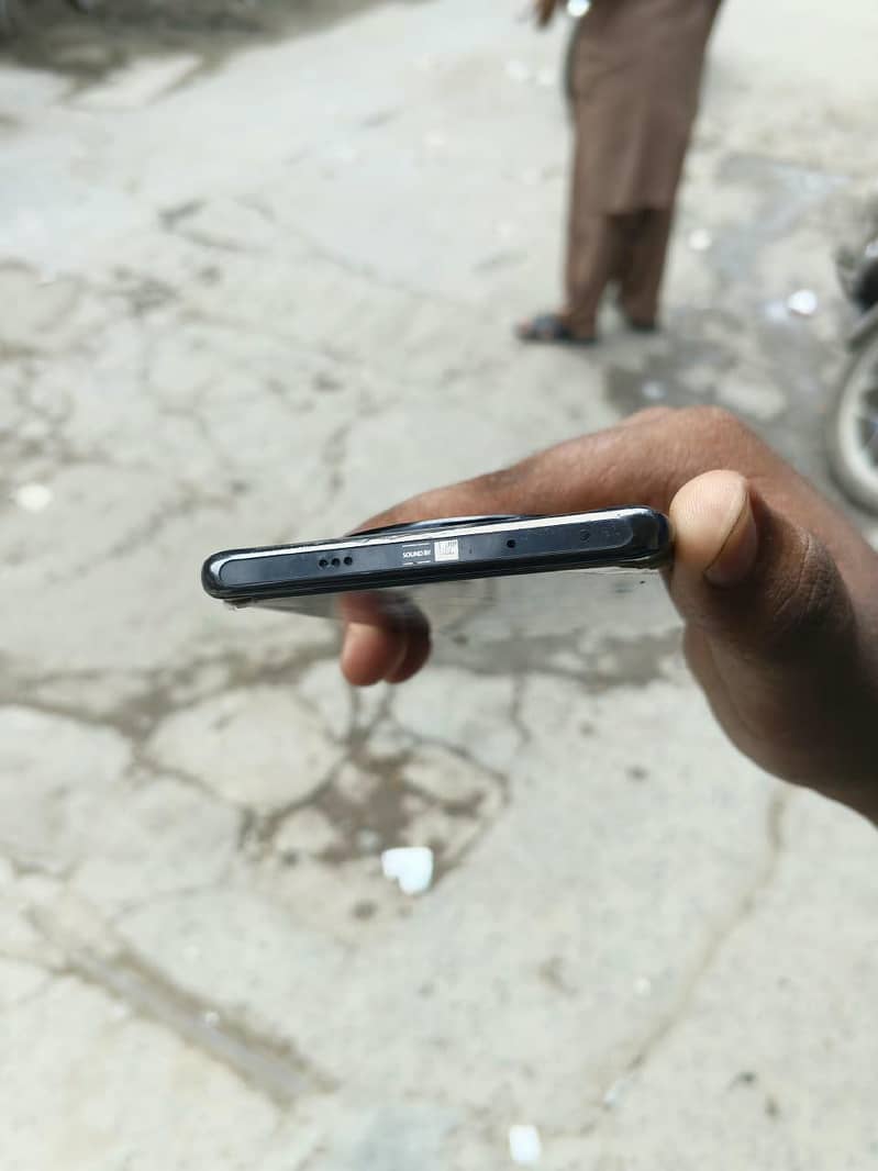Infinix Zero 40 4