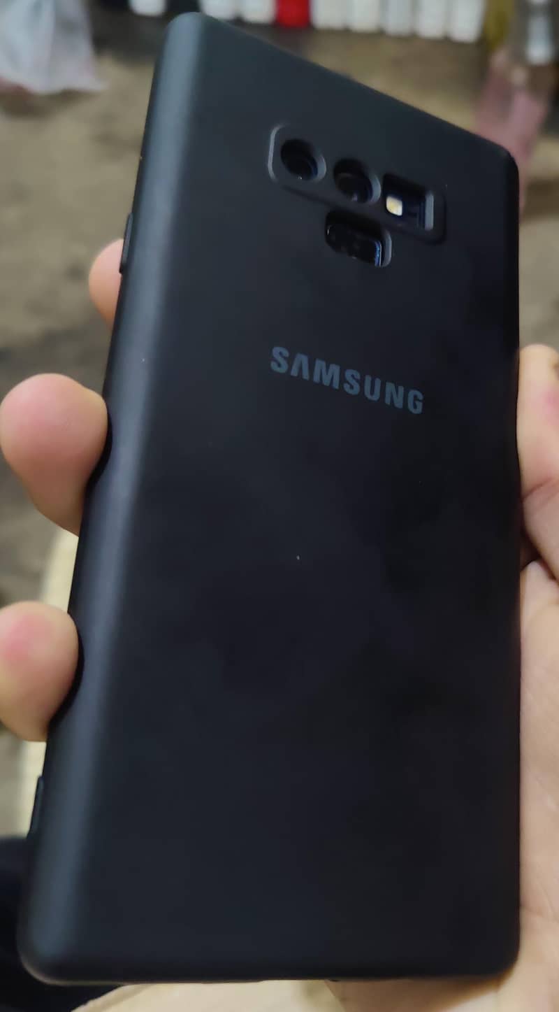 Samsung Mobile Note 9 1