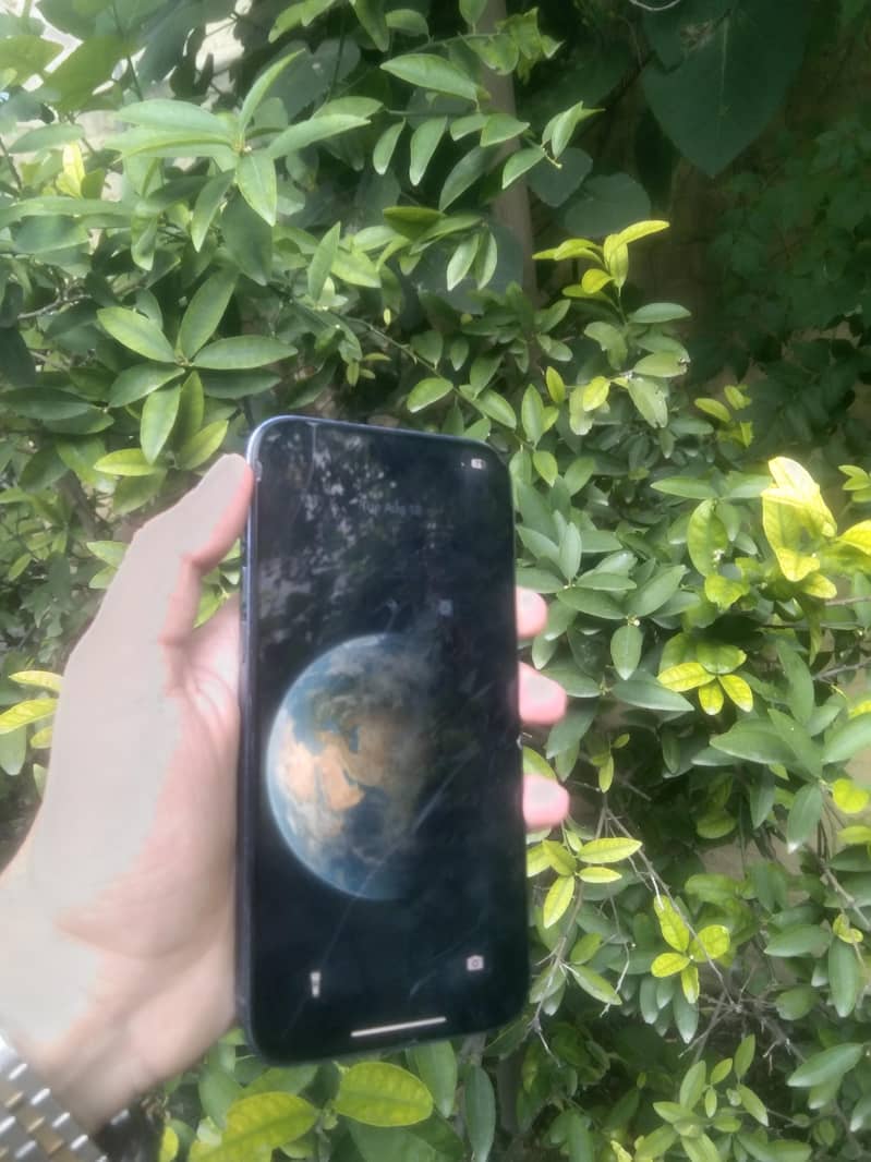 Apple iPhone 13 Pro Max 4