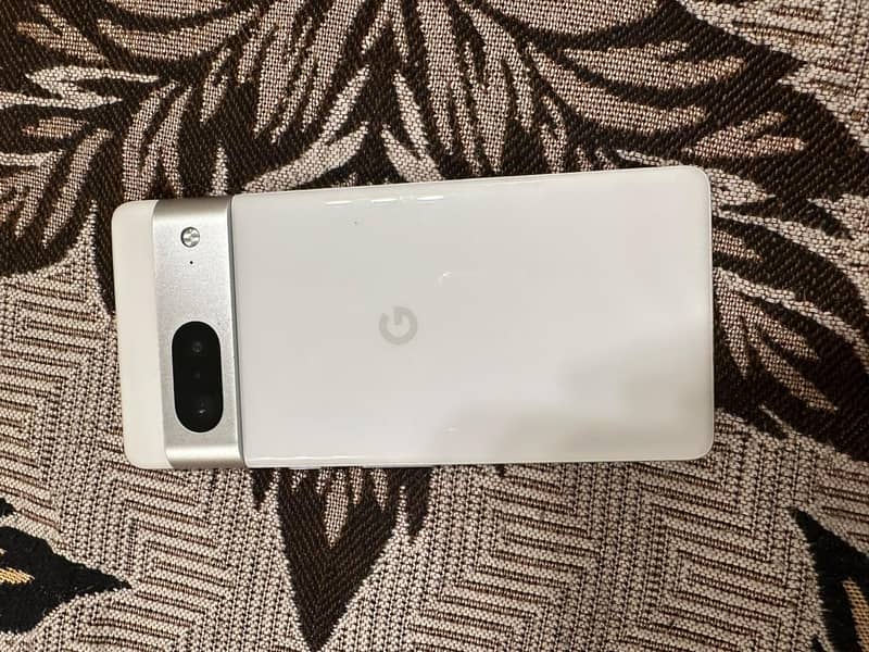 Google Pixel 7 4