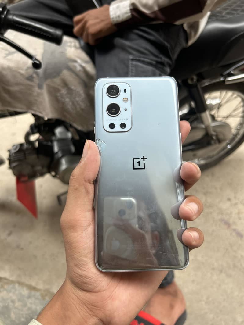 One Plus 9 Pro 0
