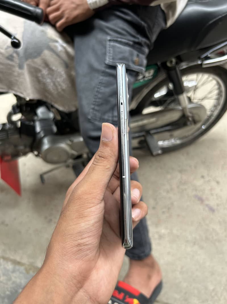 One Plus 9 Pro 1