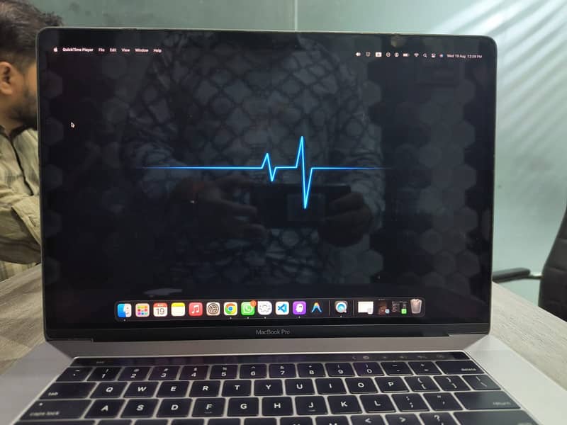 MacBook Pro 2017 0