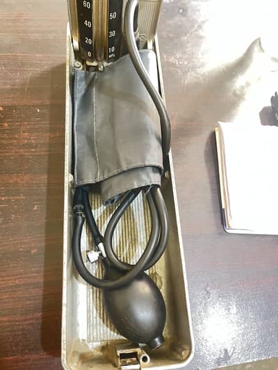 Blood pressure machine Mercury  wala
