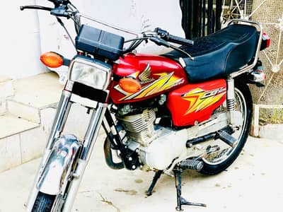 Honda 125 all genman condition for urgent sell