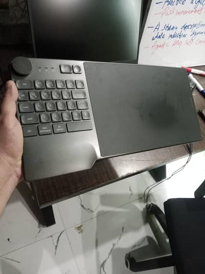 Huion Inspiroy Key dial KD200 graphic tablet