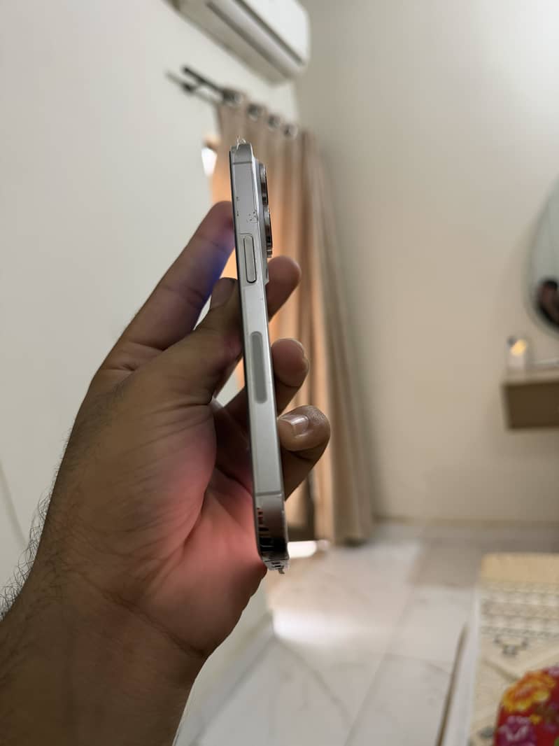 Apple iPhone 14 Pro 7