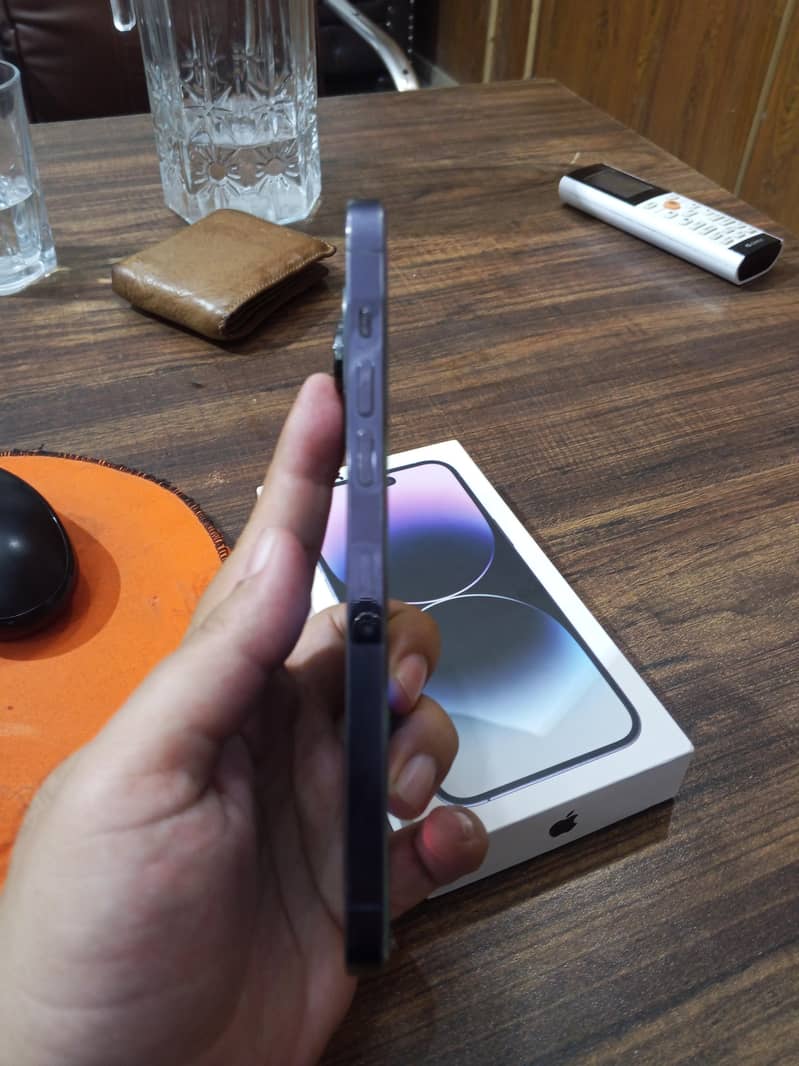 Apple iPhone 14 Pro Max 1