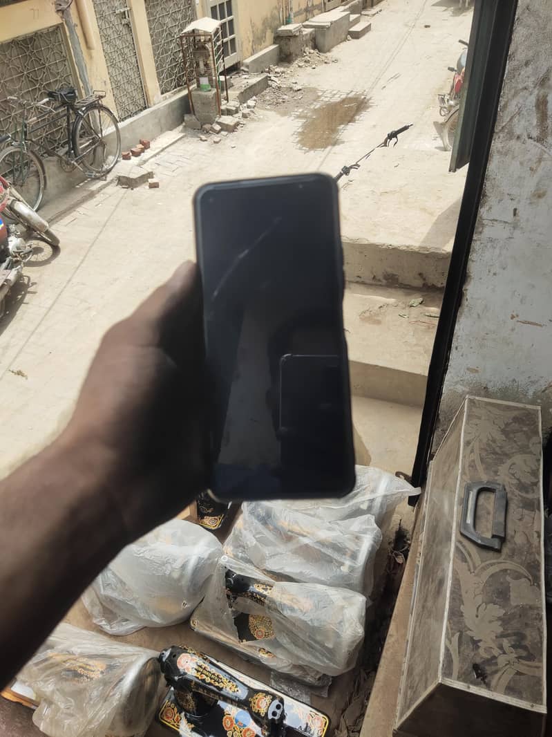 Infinix Note 8i 7