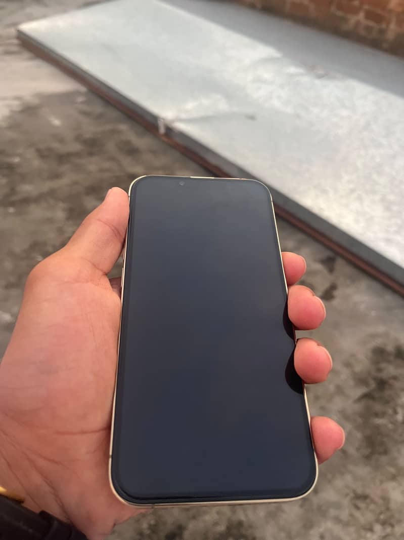 Apple iPhone 13 Pro 4
