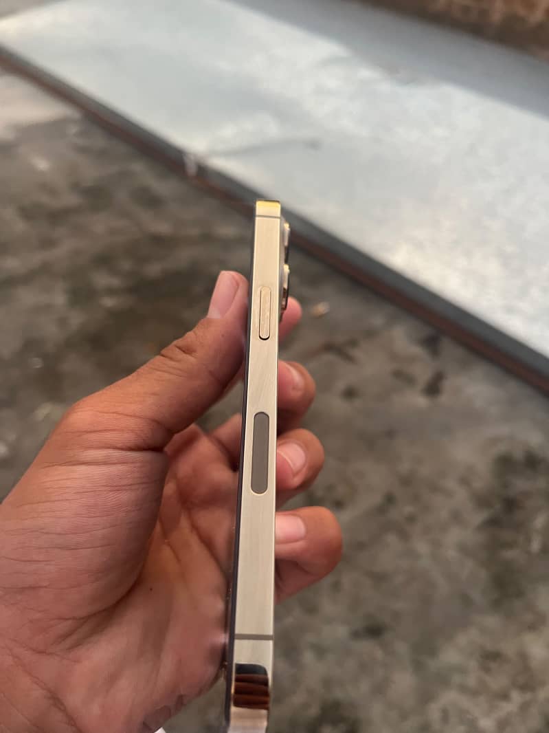 Apple iPhone 13 Pro 7