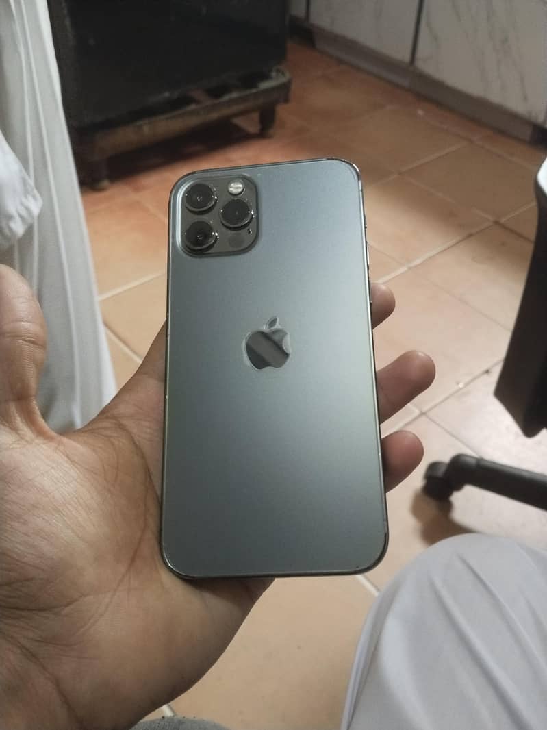 Apple iPhone 12 Pro 1