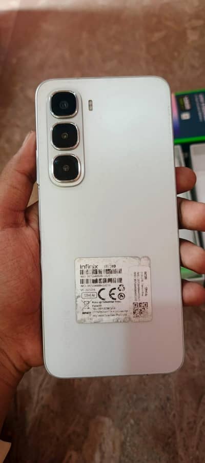 Infinix Hot 60i / 6 128 /  / use 6 month