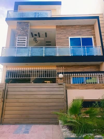 Dauble Unit New 5 Marla House For Sale