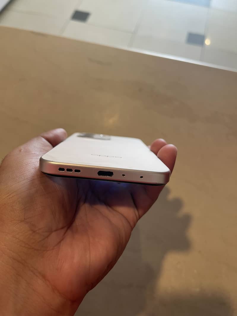 OPPO A6 8