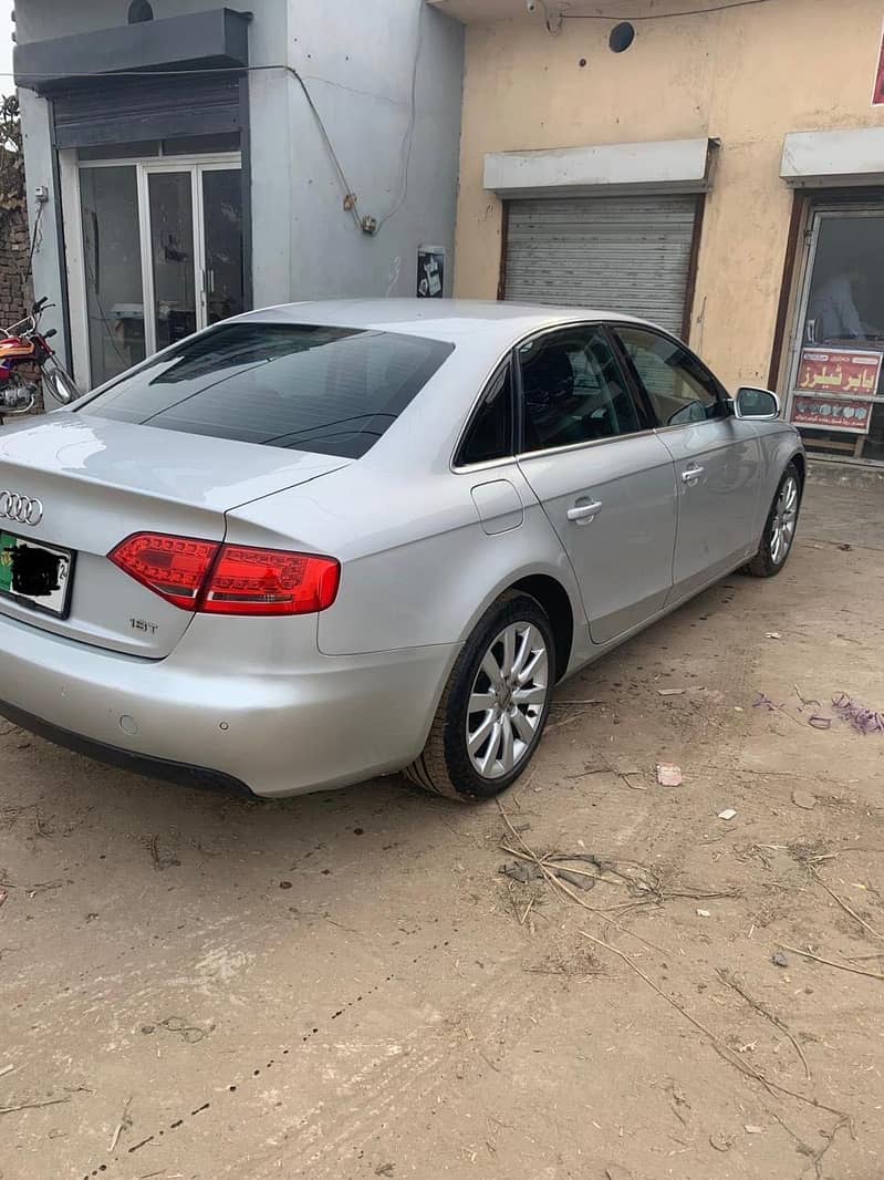 Audi A4 2012 5