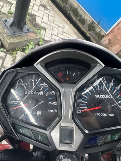 GSX - 125 Suzuki