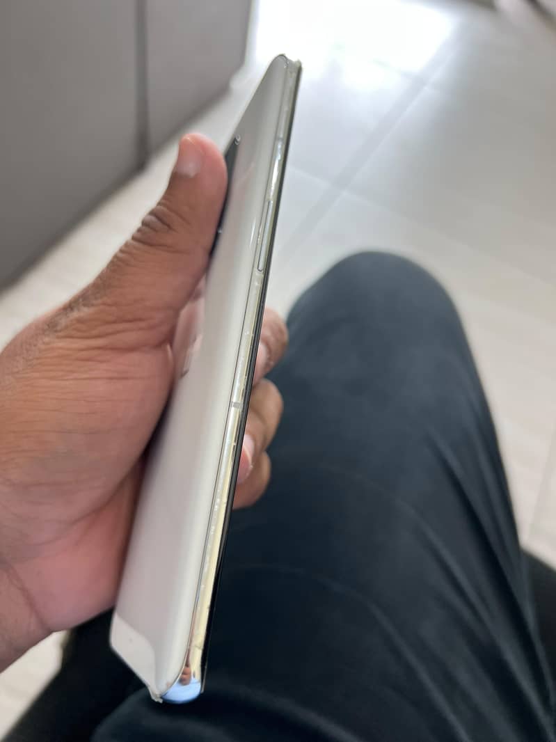 One Plus 10 Pro 1