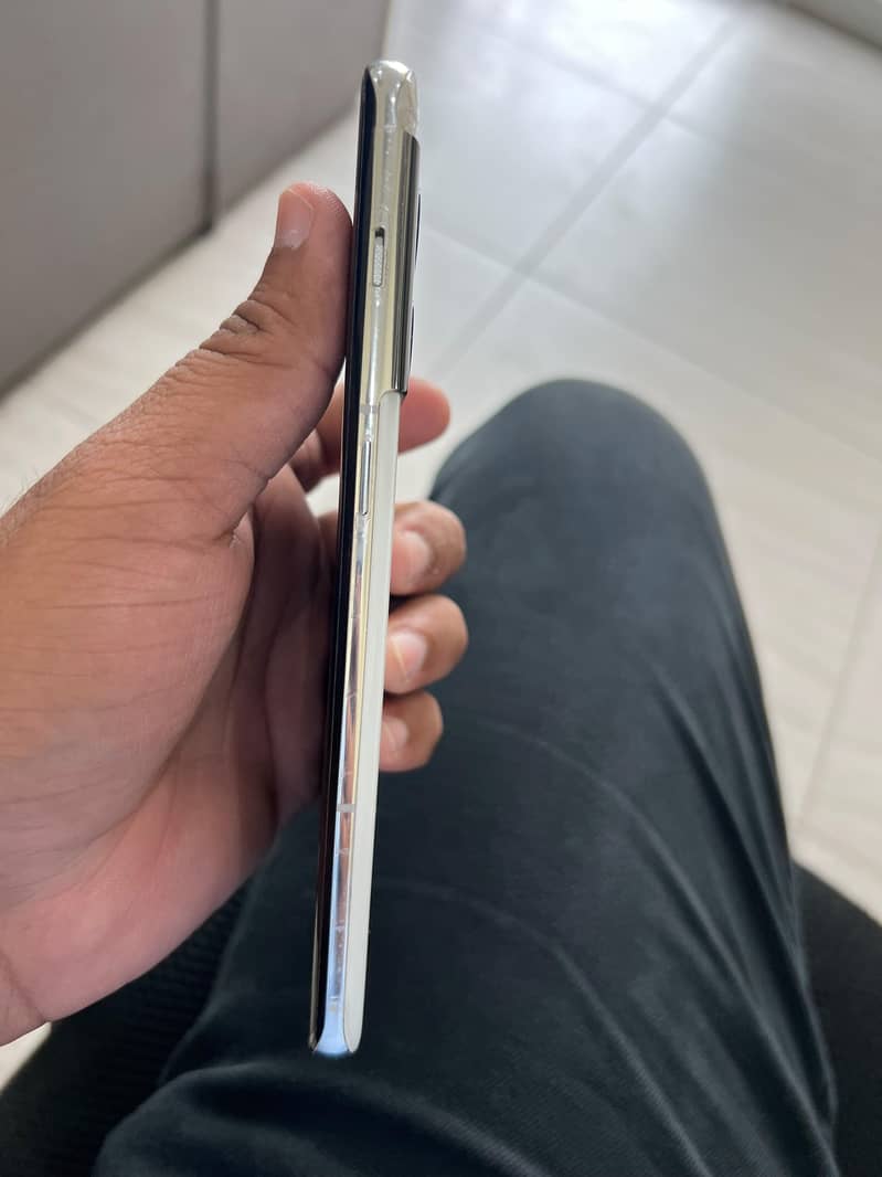One Plus 10 Pro 5