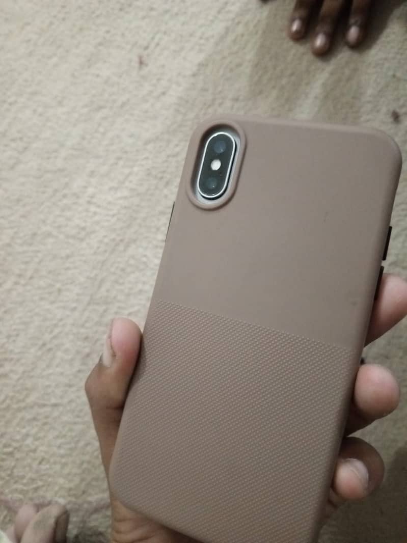 Apple iPhone X 3