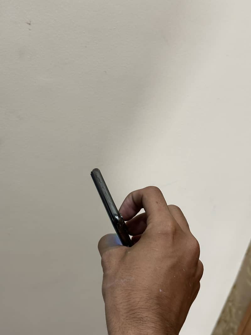 Apple iPhone X 5