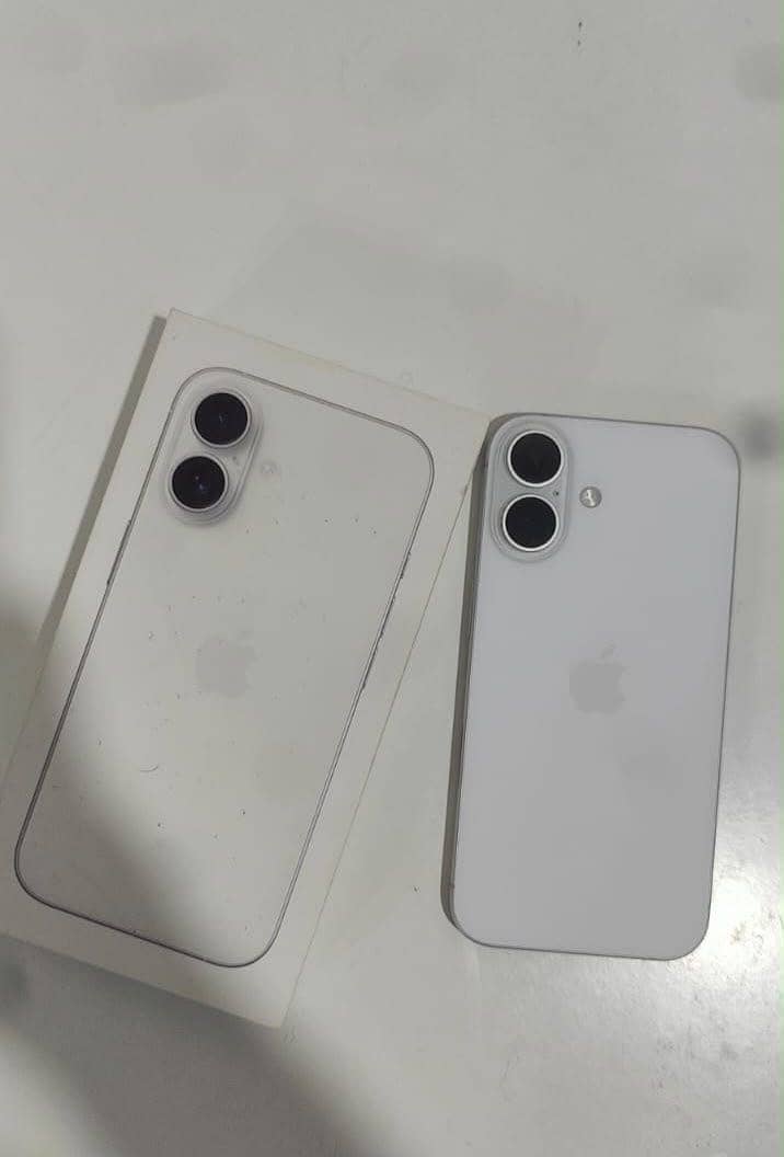 Apple iPhone 16 4