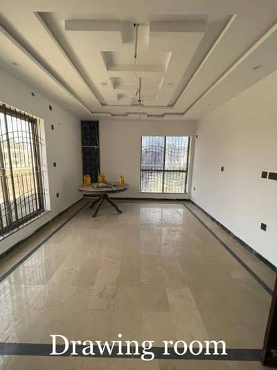 1 Kanal Upper Portion Available For Rent