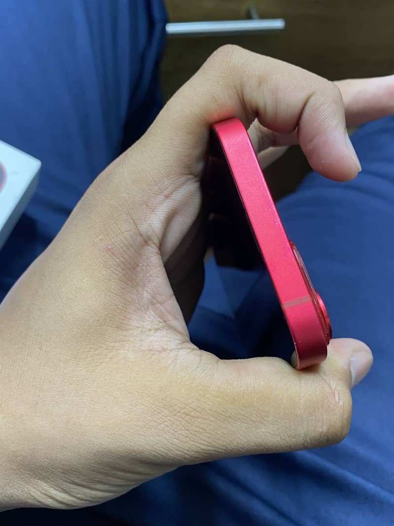 Apple iPhone 14 4