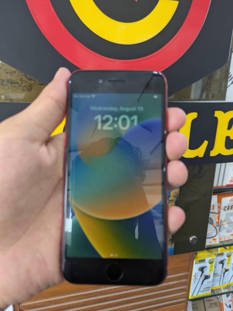 Apple iPhone 8 1