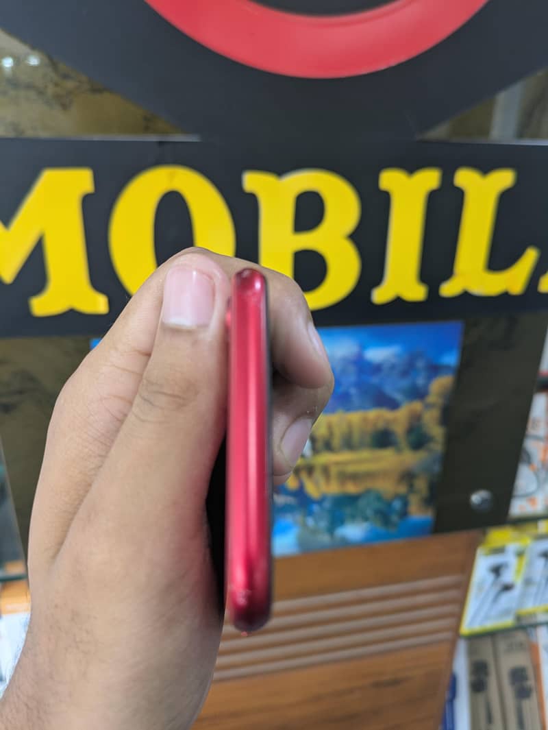 Apple iPhone 8 5