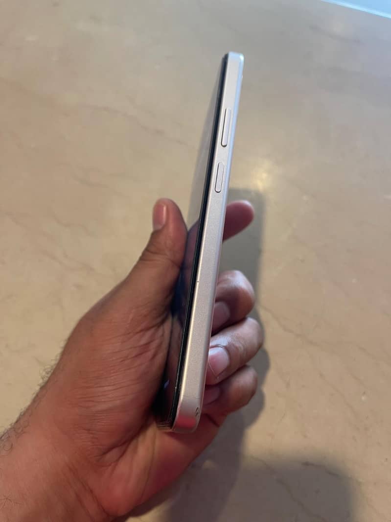 OPPO A6 2
